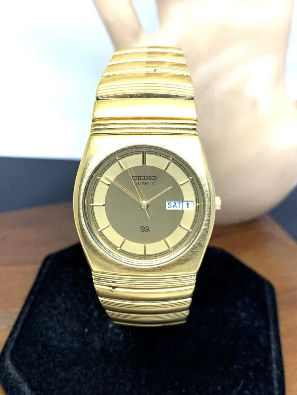Seiko SQ Men's Watch 5H23-6120 Vintage 1976 Quartz Day Date Gold Tone Steel 33mm